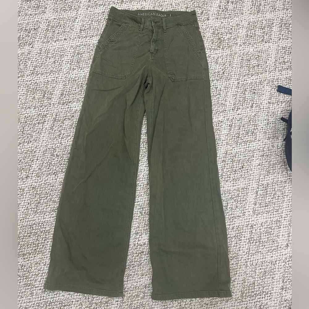 Green wide leg pants